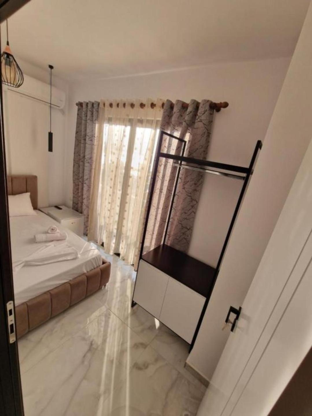 Blue Hotel Ксамил Экстерьер фото